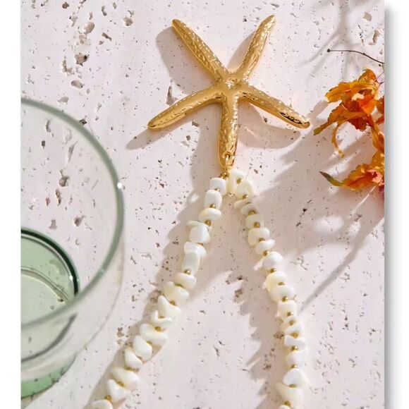 Gold Starfish & Natural Shell Necklace – Coastal Chic Statement Piece - Picture 4 of 12